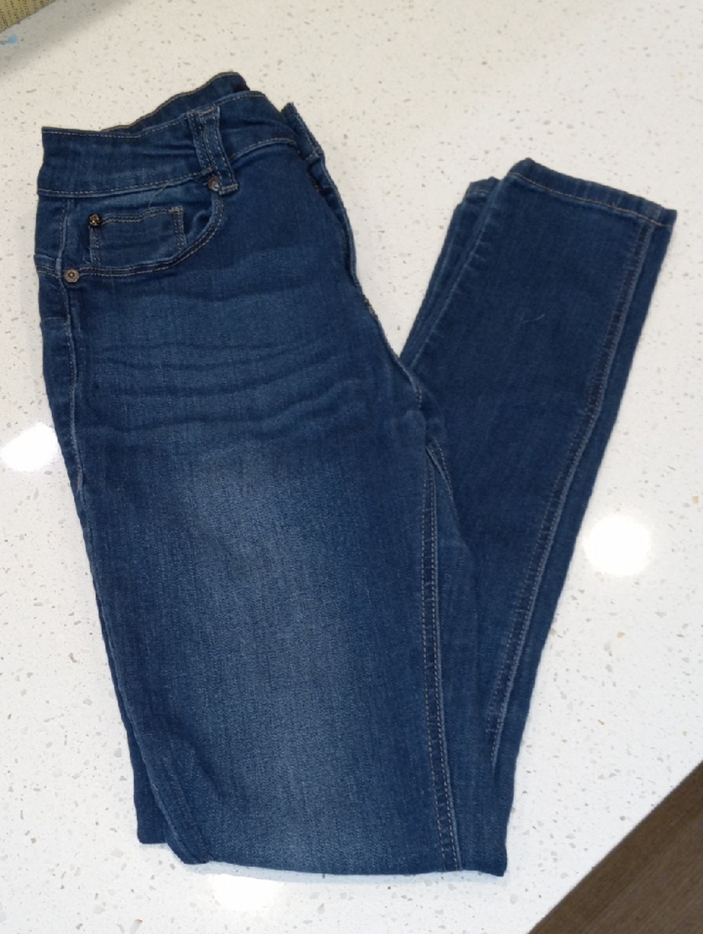 Enjean Skinny Jeans in Dark Blue - Sleek Everyday Fit